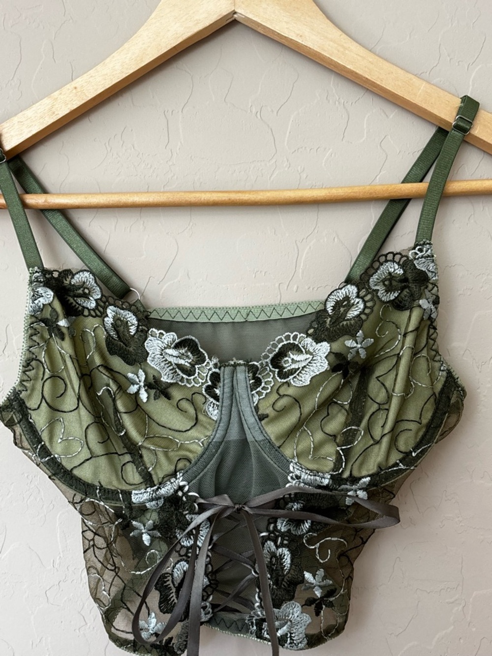 Romwe Fairycore Floral Embroidery Lace Up Cami Top